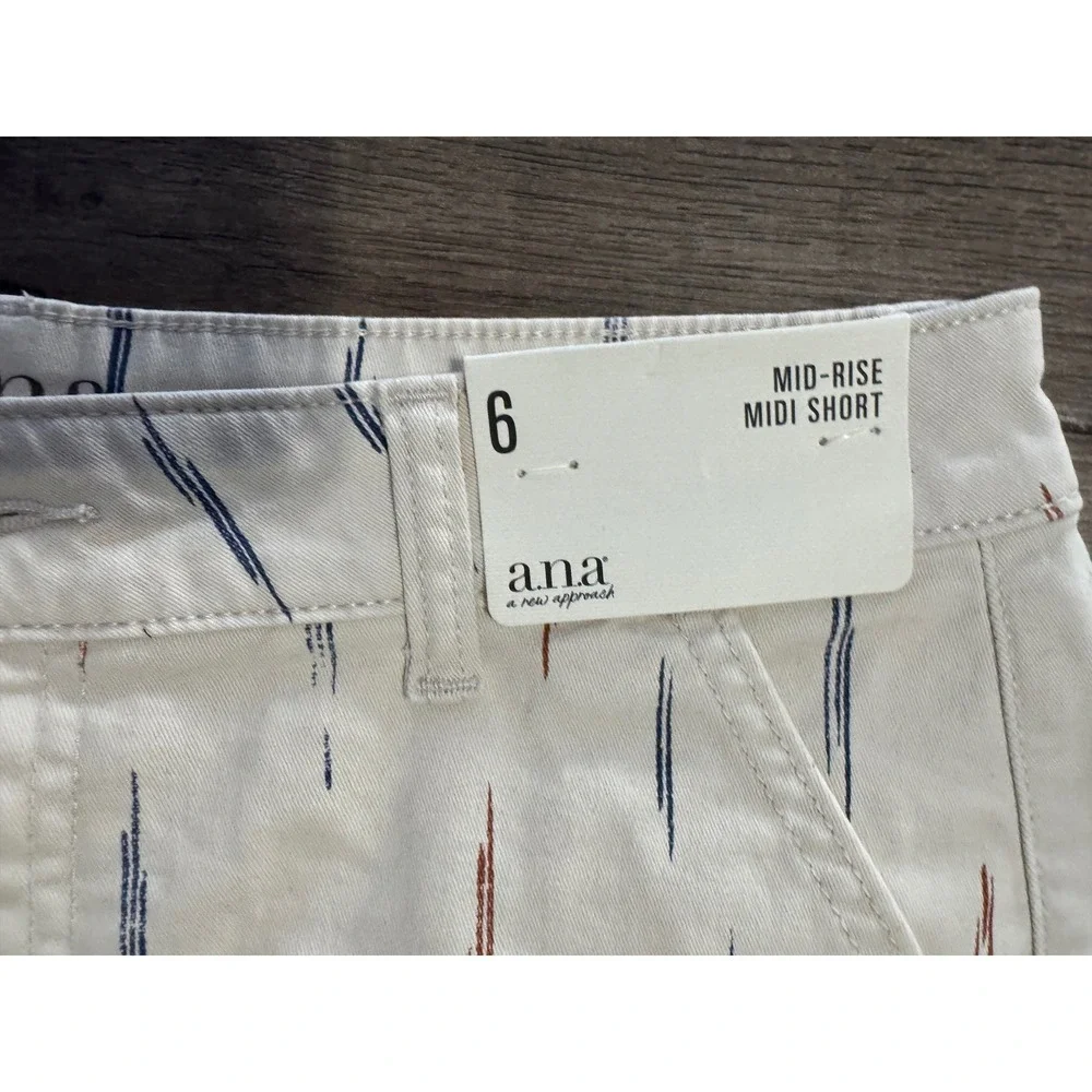A.N.A. Mid Rise Midi Shorts‎ Size 6 Birch Geo Print Womens Casual NWT